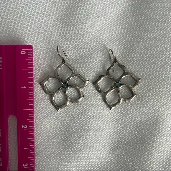 Vintage early 2000’s Lucky Brand Silver Flower Earrings with Blue Stone - Picture 3 of 3